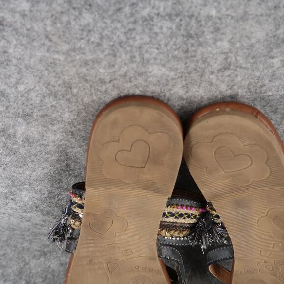 Maurices Shoes Womens 8 Sandals Slip On Toe Ring Slide Boho Tassel Comfort Flats - Picture 10 of 11